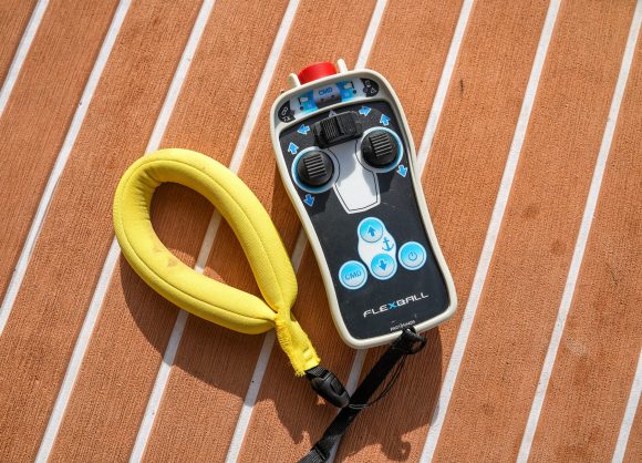 Flexball Wireless Remote Control for easy docking