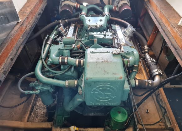 Randell 41 repower from a Detroit 6V92 to a FPT NEF 570 EVO marine engine