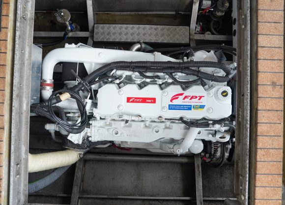 Replaced CAT 3208 marine engines with FPT NEF 450 marine engines
